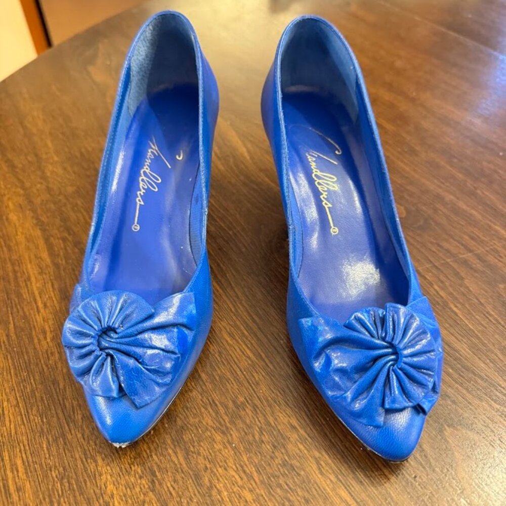 1980's Vintage Chandlers Womans Size 5 Blue Leather Heels